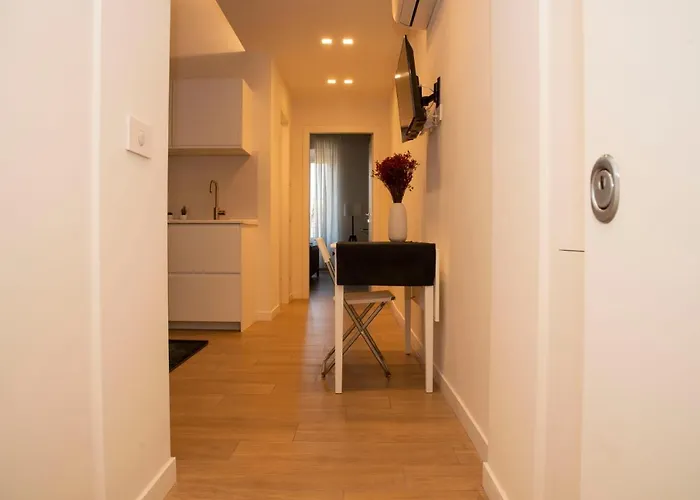 The Parliament - Exclusive Apartment