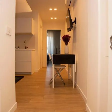 The Parliament - Exclusive Apartman